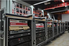 爵士龍培訓(xùn)演出音響設(shè)備