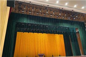 四川宜賓外語大學(xué)多功能劇院選用線陣音箱系統(tǒng)【萬昌企業(yè)】
