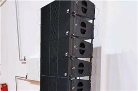 甘肅萬勝礦業有限公司應用爵士龍雙8線陣音箱系統