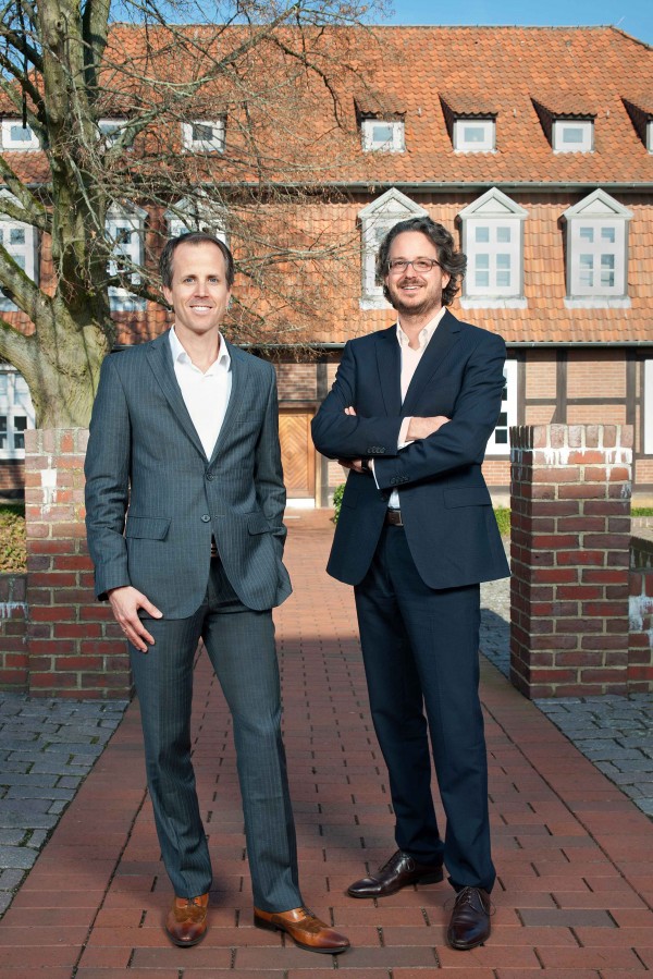 十三年音響燈光行業(yè)領(lǐng)導(dǎo)品牌--爵士龍專(zhuān)業(yè)音響