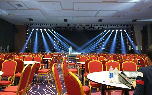 【四川成都】大型多功能廳燈光線陣音響系統