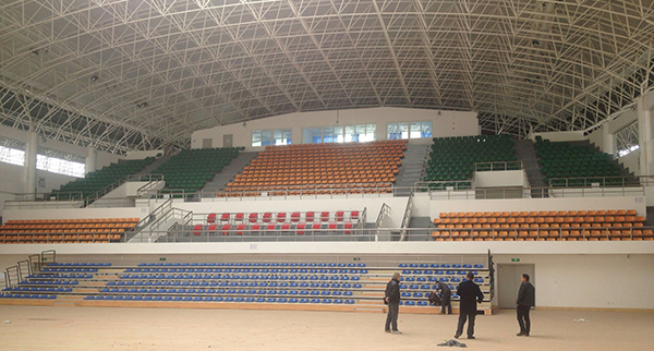 成都工業(yè)職業(yè)技術(shù)學(xué)院 選線陣音響【爵士龍】