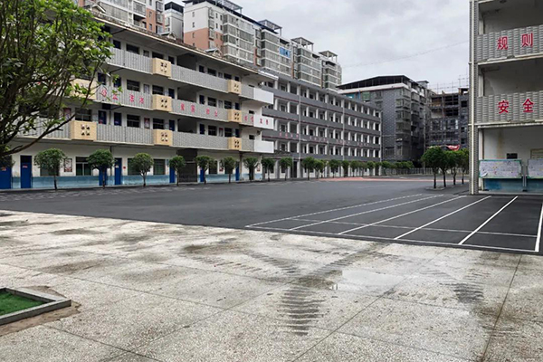 JSL爵士龍為衡陽市祁東縣玉河小學(xué)報(bào)告廳提供精良擴(kuò)聲系統(tǒng)設(shè)備