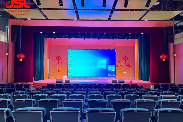 助力校園教育,四川成都龍泉驛區特殊教育學校多功能廳選用爵士龍K系列有源線陣 助力校園教育,四川成都龍泉驛區特殊教育學校多功能廳選用爵士龍K系列有源線陣